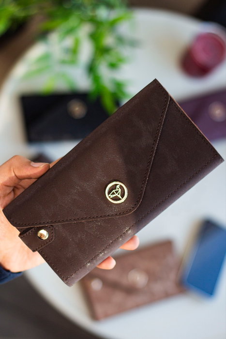 Zoozie Bags Billetera Envelope Marrón y Leopardo